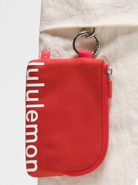 Lululemon Red Clippable Card Pouch NWT Rare